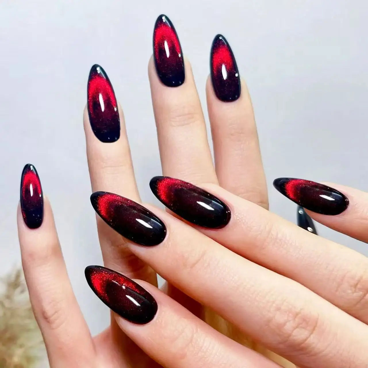 24pcs Glossy Red Cat's Eye Press On Nails Full Cover Nude Color Wearable Almond False Nails Charms Detachable Fake Nail For Girl