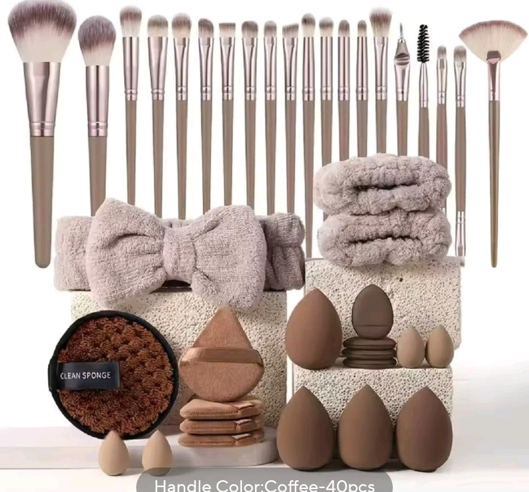 Professional Makeup Brush Set – Complete Tools Kit